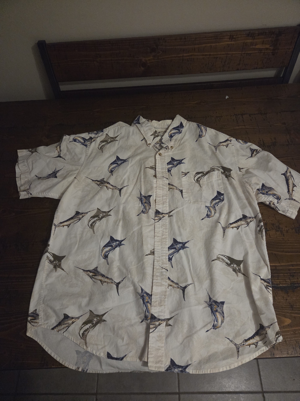 Men's White Short-Sleeve Button-Down Shirt with Marlin Print